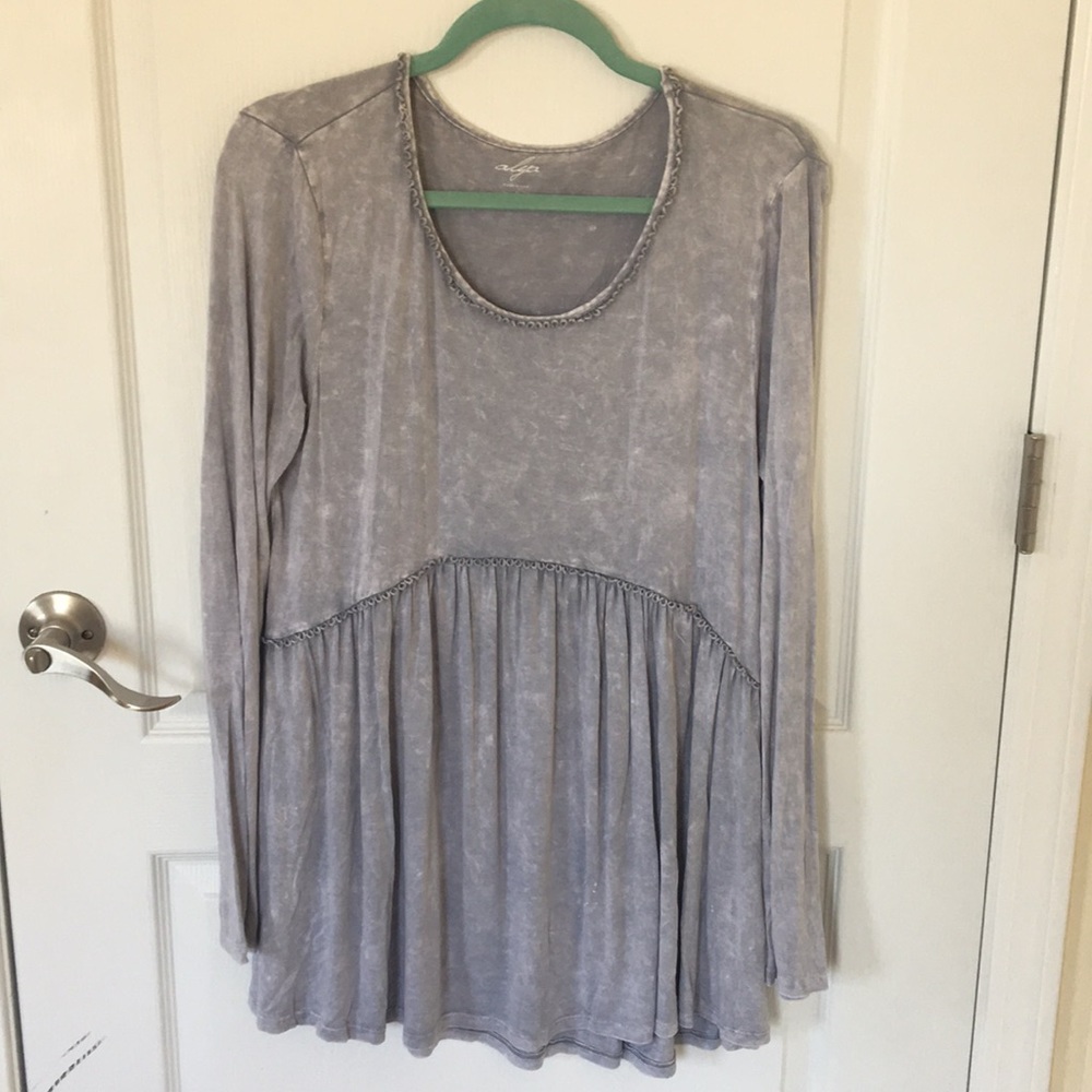 Gray Tunic: Francesca’s (Medium)